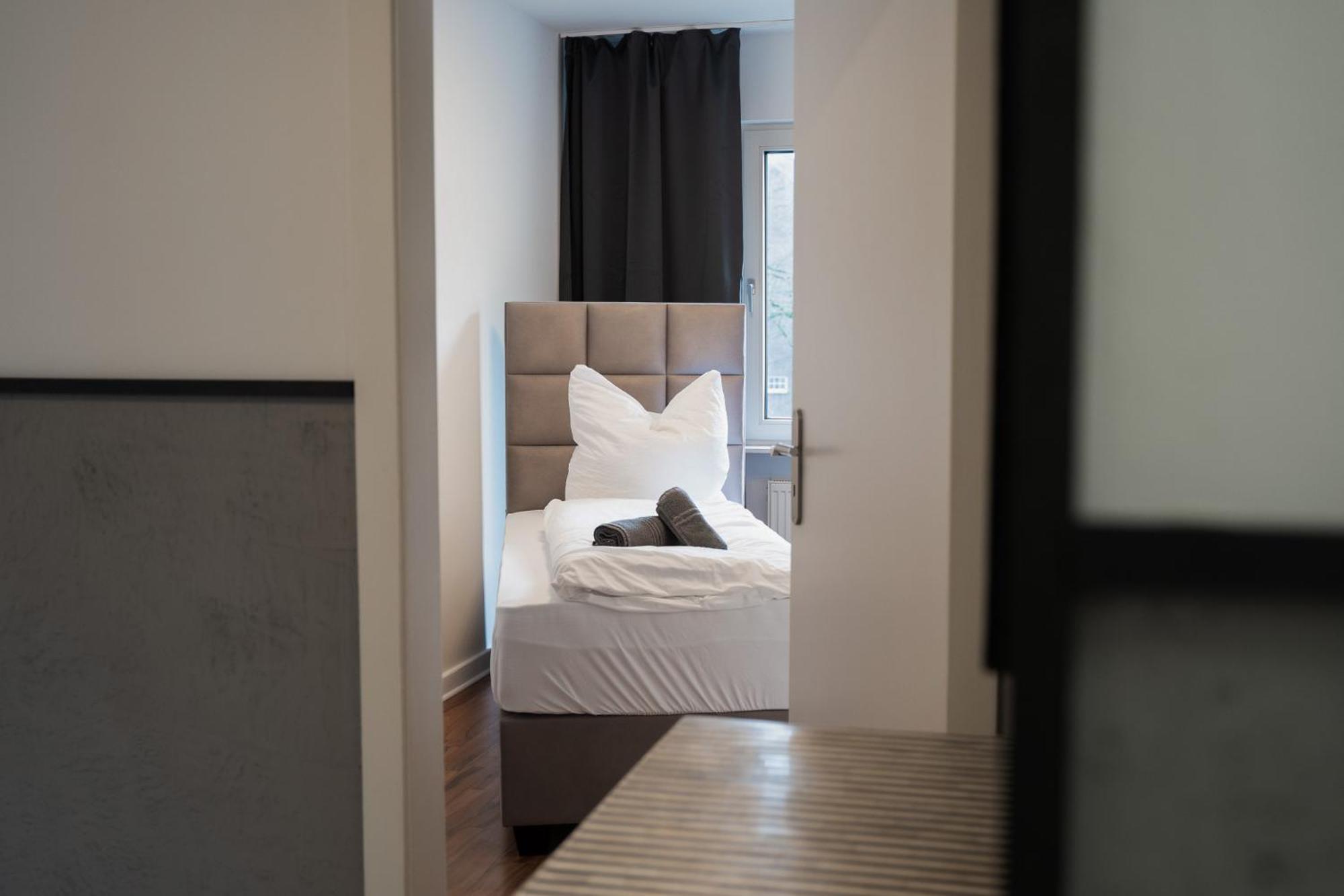 Gemuetliche & Individuelle Ferienwohnungen In Krefeld - Junik Apartments Exterior photo